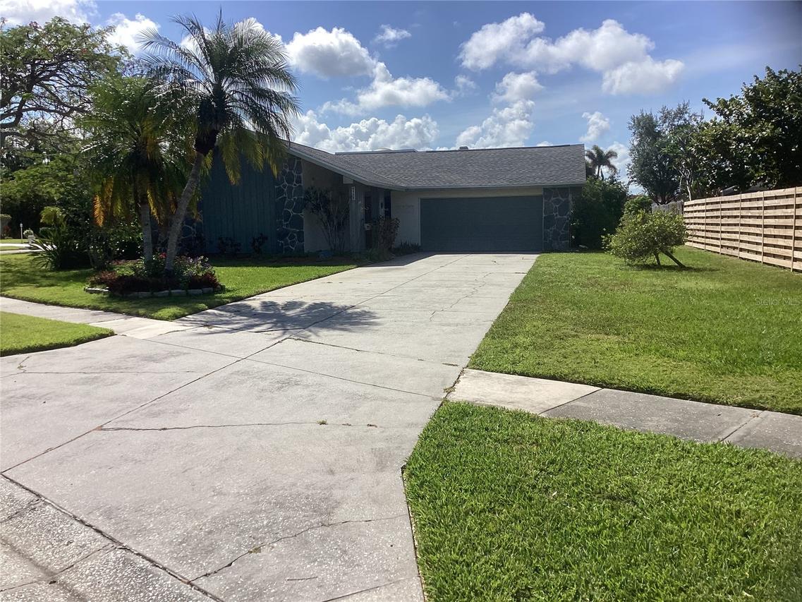 6508 Waterford Cir., Sarasota, FL 34238