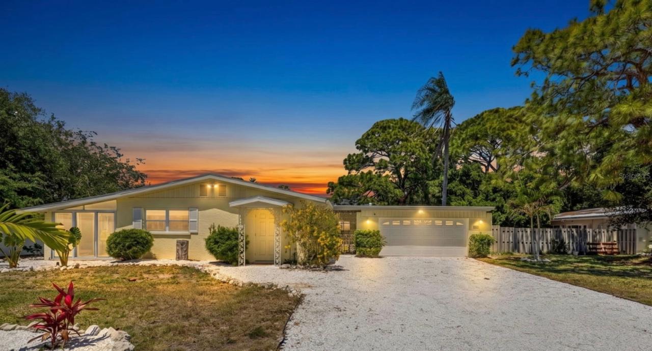 6916 Alderwood Dr., Sarasota, FL 34243