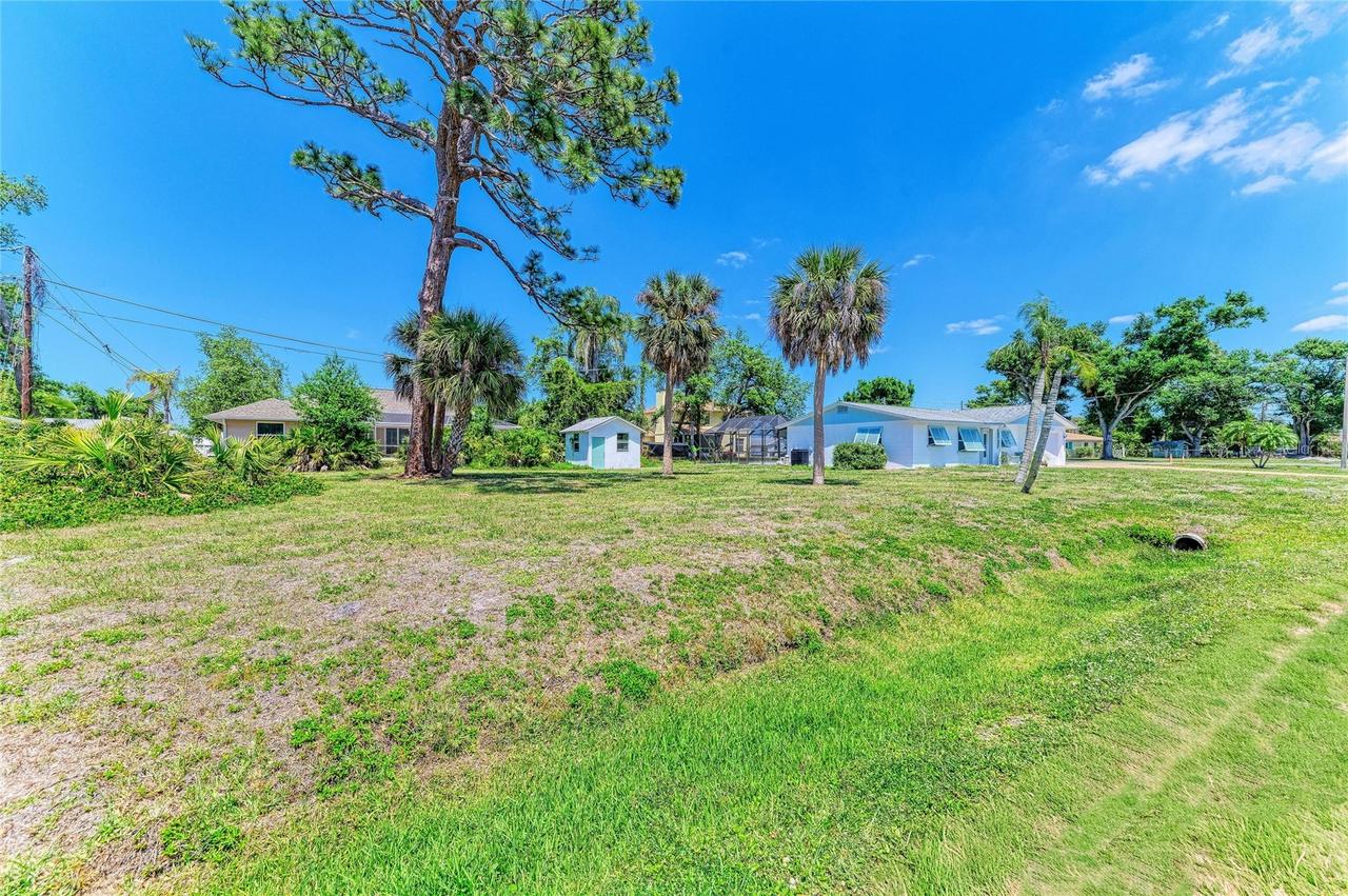 Bradenton Rd., Venice, FL 34293