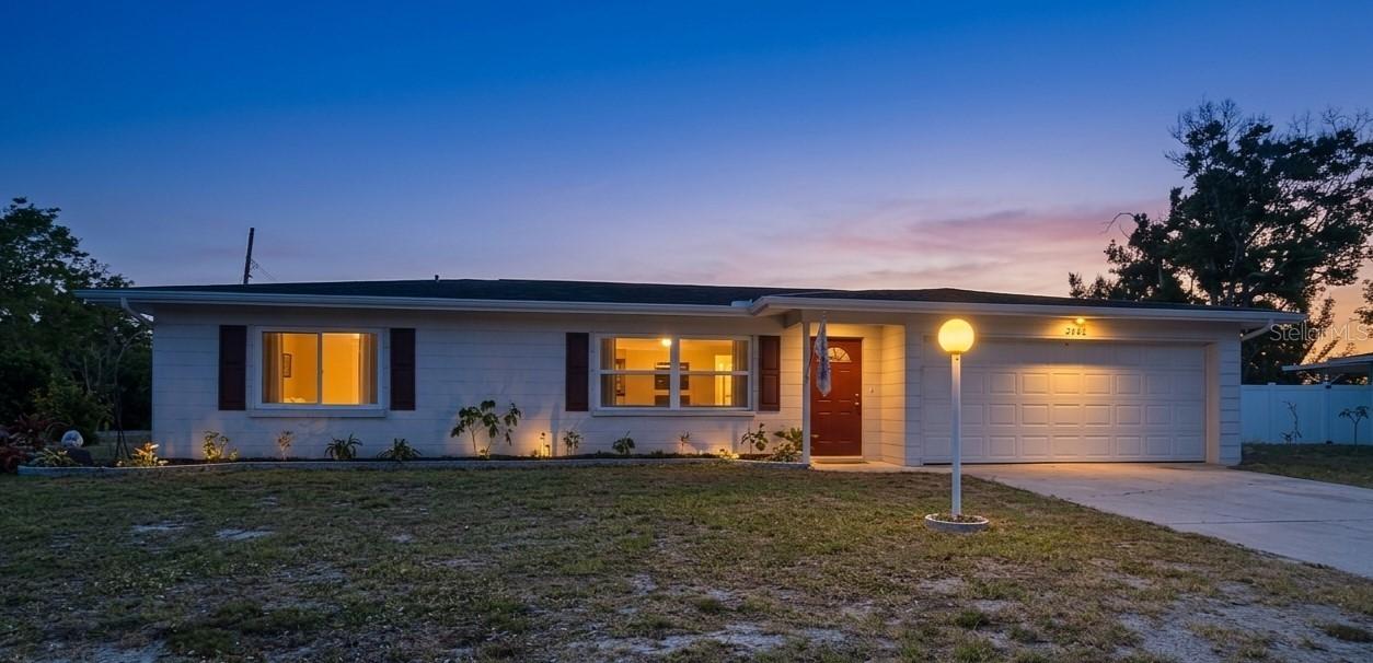 2632 Sunnyside St., Sarasota, FL 34239