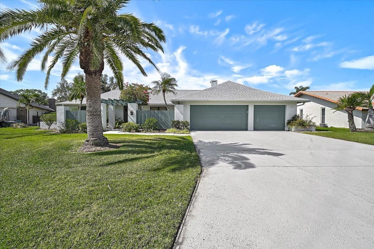 3842 Torrey Pines Way, Sarasota, FL 34238