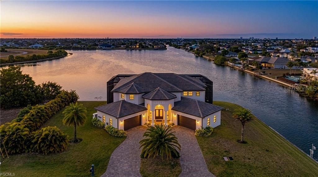 2003 NE 10th Pl., Cape Coral, FL 33909