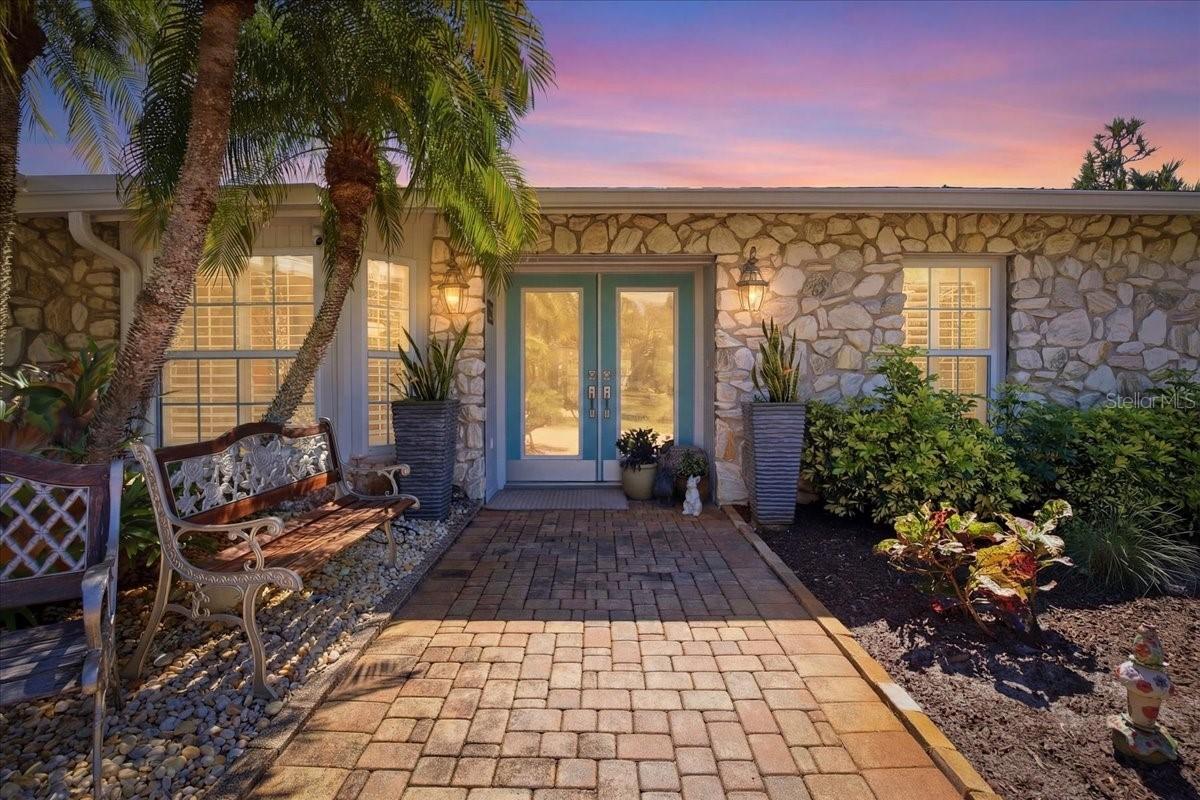 1231 Bayshore Dr., Englewood, FL 34223