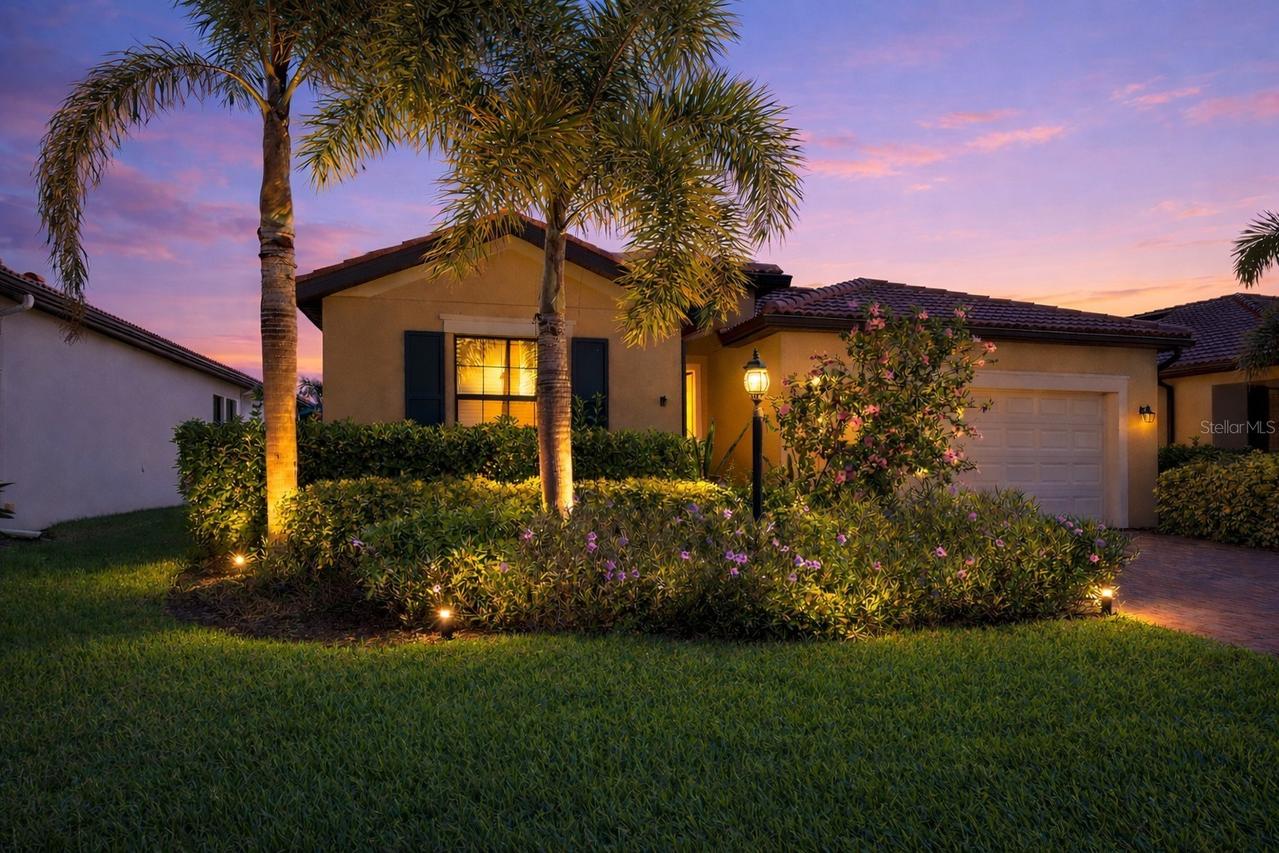 10221 Loch Lomond Dr., Bradenton, FL 34211