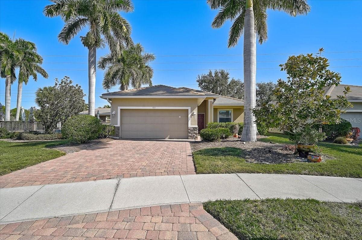 9815 Nostalgia Pl., Englewood, FL 34223