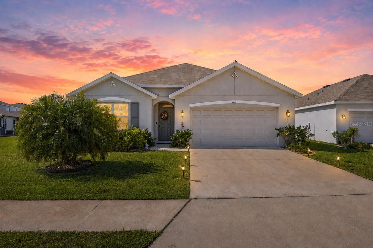 2236 Grand Flora Tr., Bradenton, FL 34208