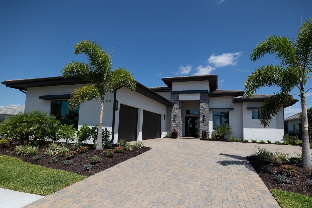 1075 Blue Shell Loop, Sarasota, FL 34240