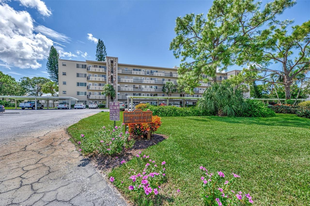 4460 Ironwood Cir. #102A, Bradenton, FL 34209