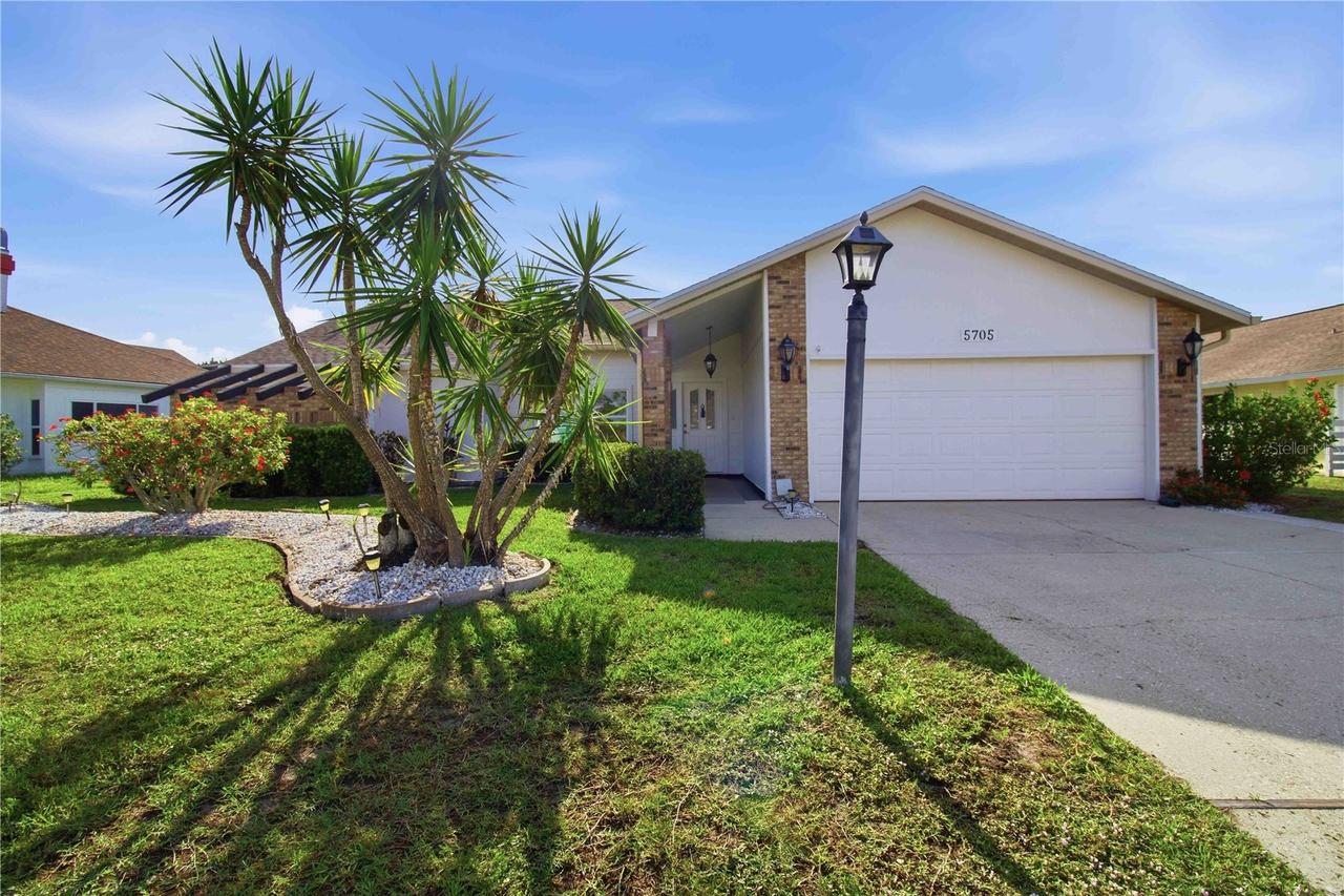 5705 39th Street Cir., Bradenton, FL 34203