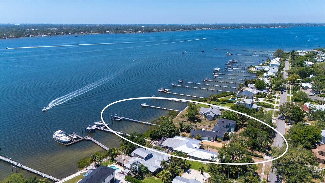 1705 4th St., Palmetto, FL 34221