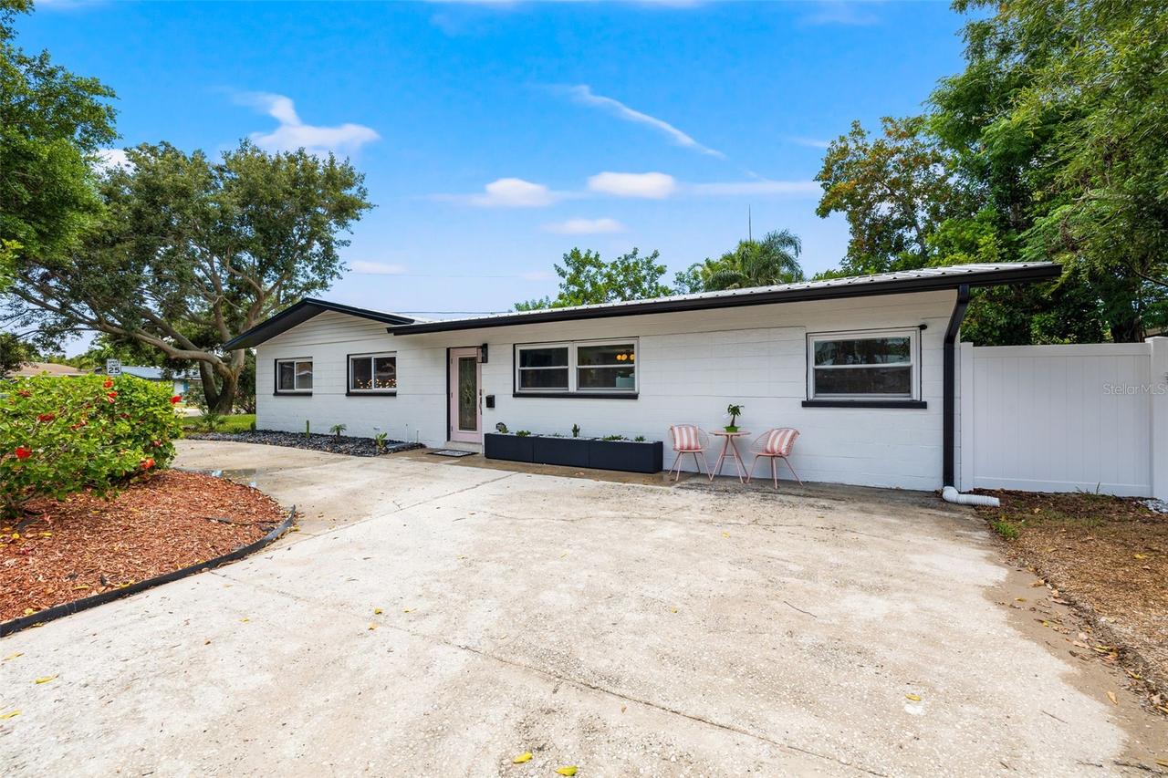 3755 Beach Dr., St Petersburg, FL 33705