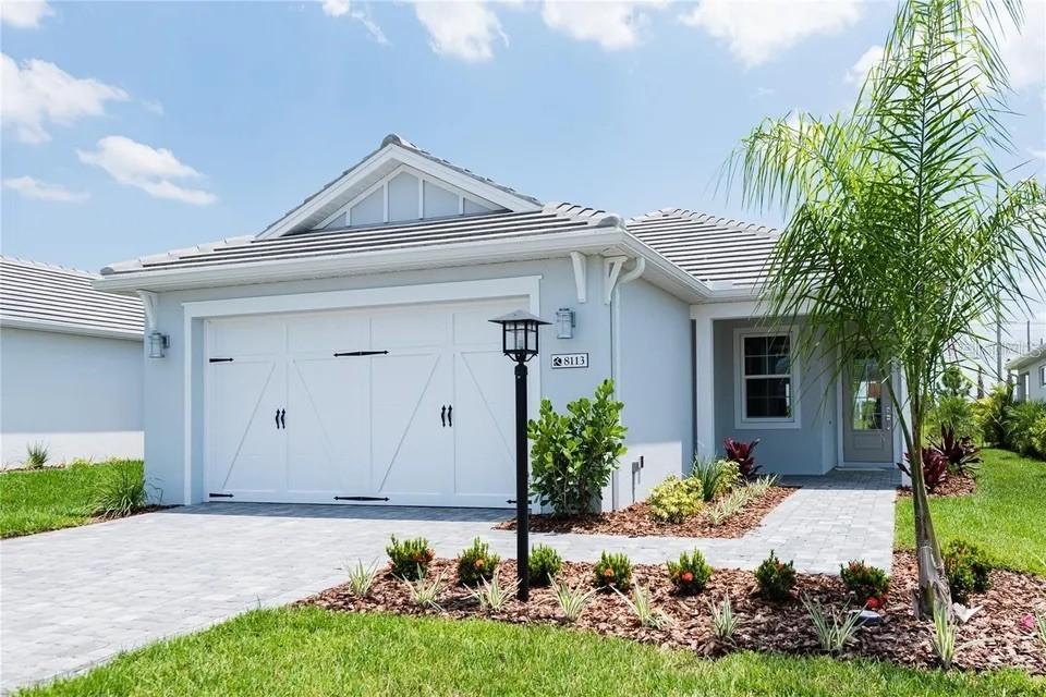 8113 Sternway Rd., Sarasota, FL 34240