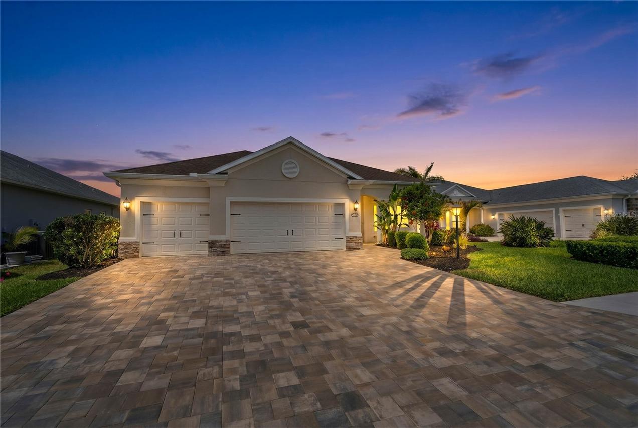 1215 Thornbury Dr., Parrish, FL 34219