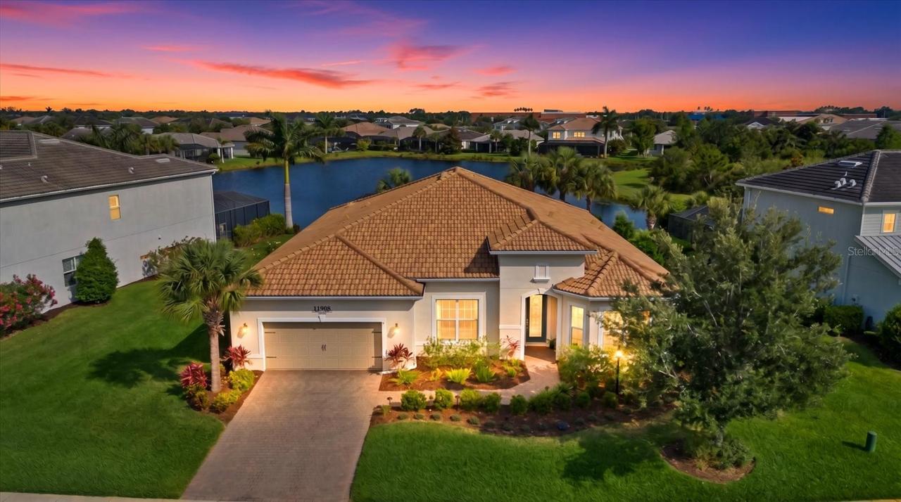 11908 Hancock Dr., Bradenton, FL 34211