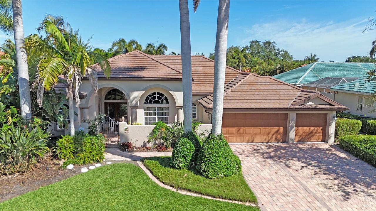 4813 Benchmark Ct., Sarasota, FL 34238