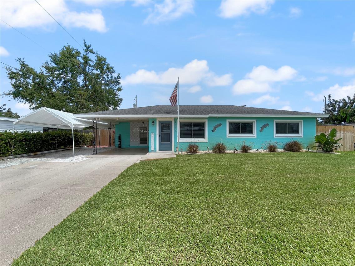 2307 Emory Ave., Bradenton, FL 34207