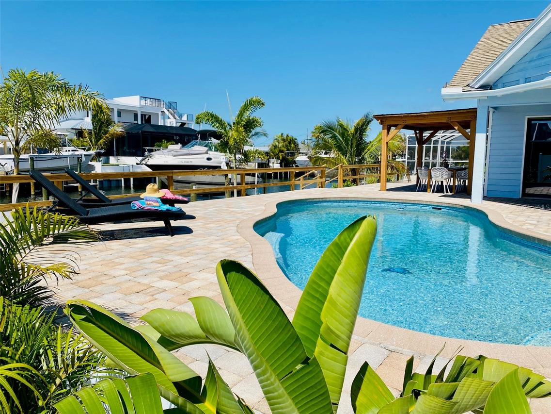 3912 99th St., Bradenton, FL 34210