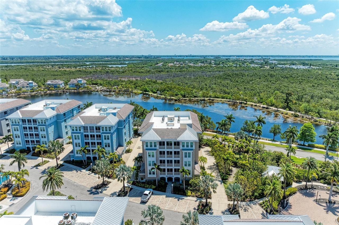 395 Aruba Cir. #402, Bradenton, FL 34209