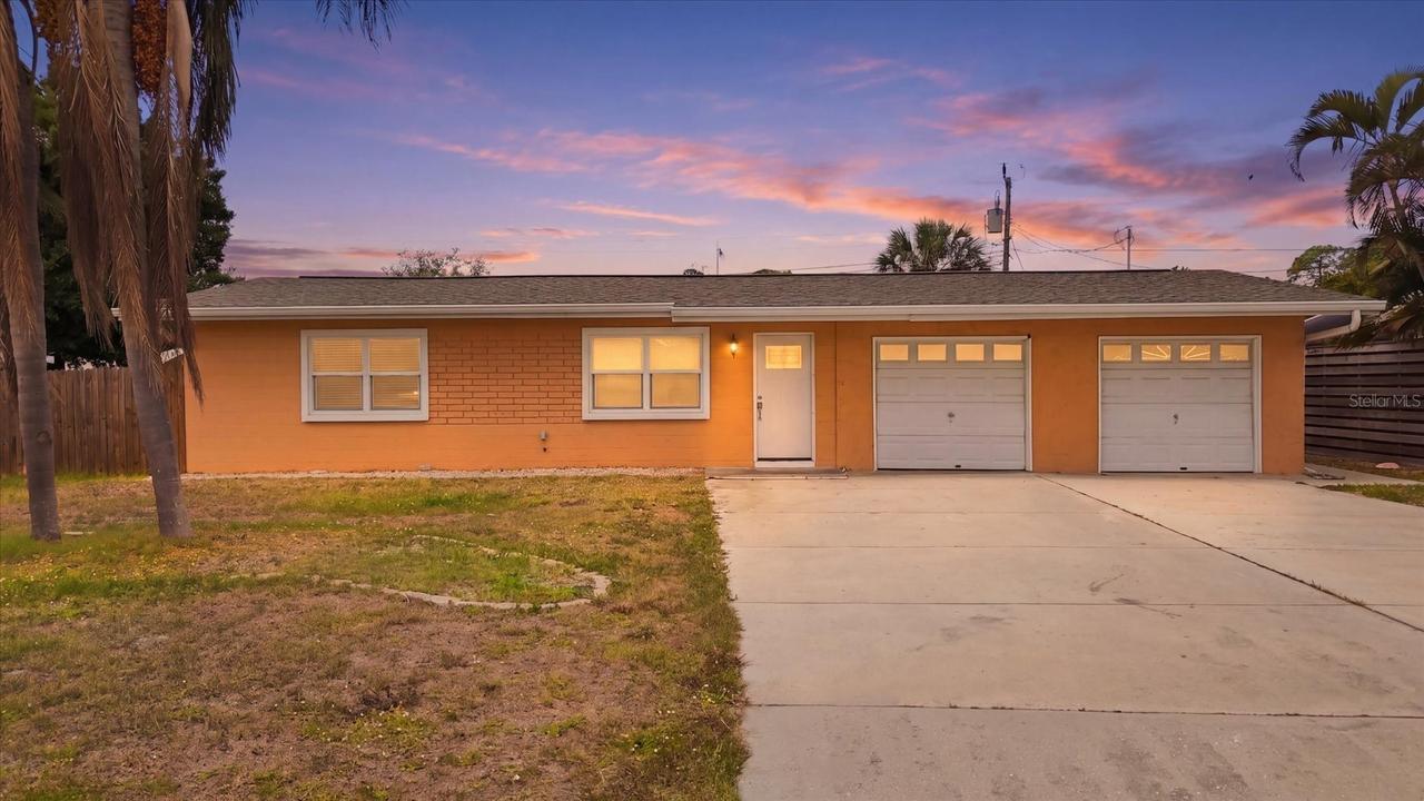 5608 Murdock Ave., Sarasota, FL 34231