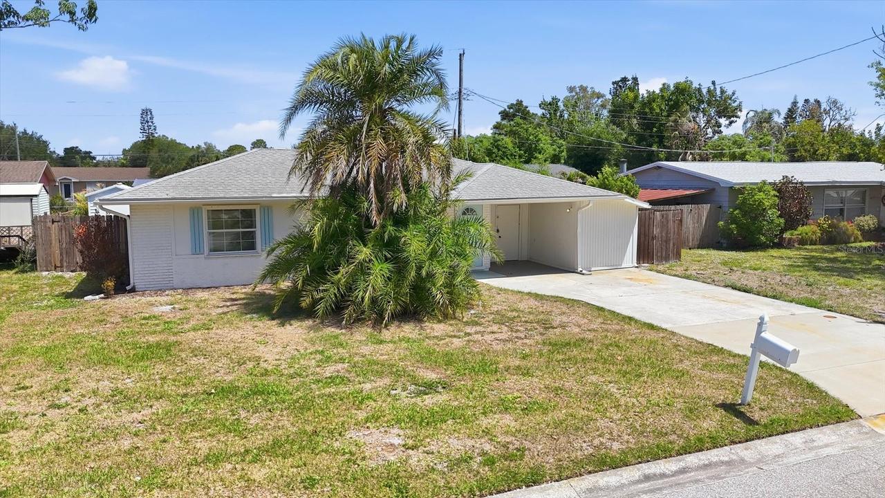 2901 Poplar St., Sarasota, FL 34237