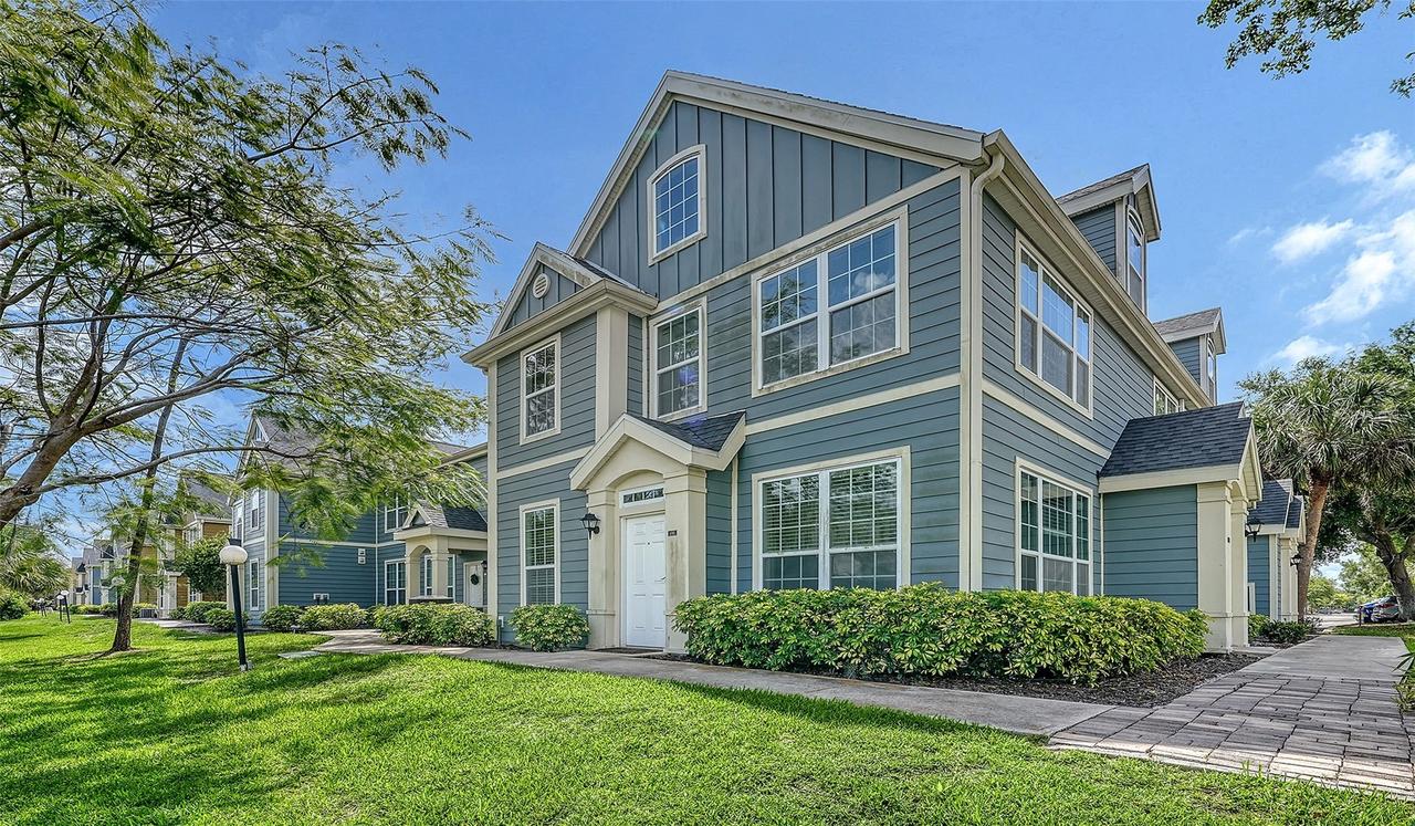 5501 Rosehill Rd. #105, Sarasota, FL 34233