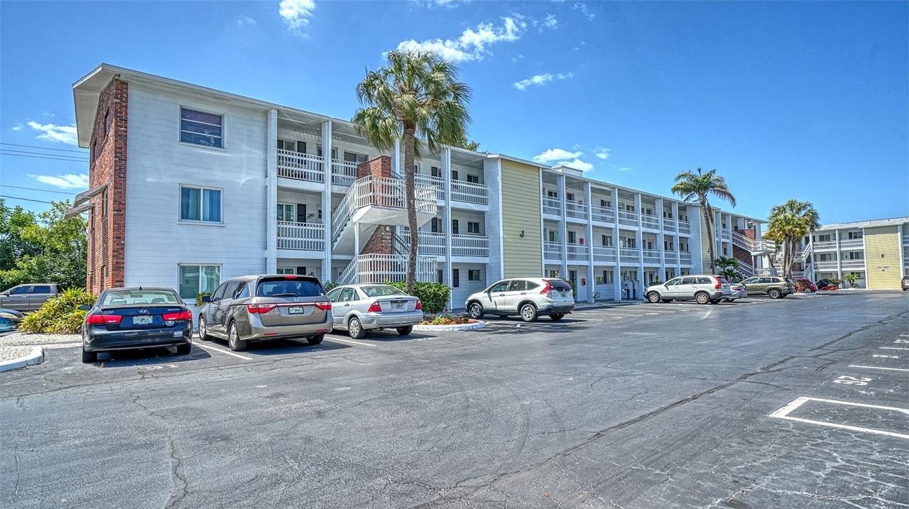 1554 Pleasant Rd. #J5, Bradenton, FL 34207