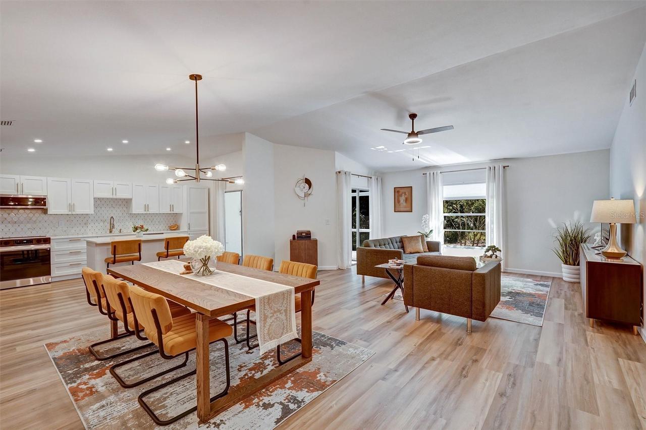 3925 Oakhurst Blvd., Sarasota, FL 34233