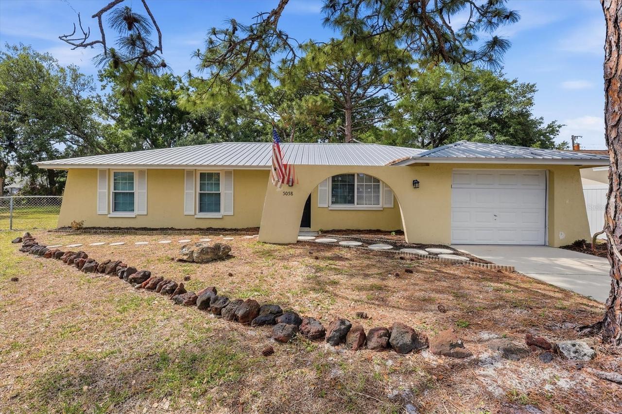 5058 Silk Oak Dr., Sarasota, FL 34232