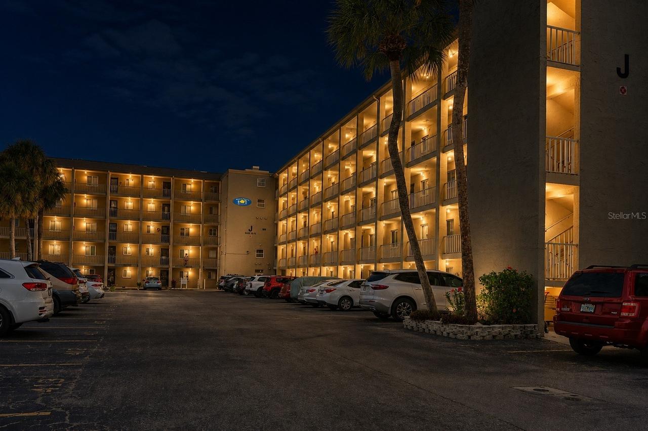 3607 Lake Bayshore Dr. #J-312, Bradenton, FL 34205