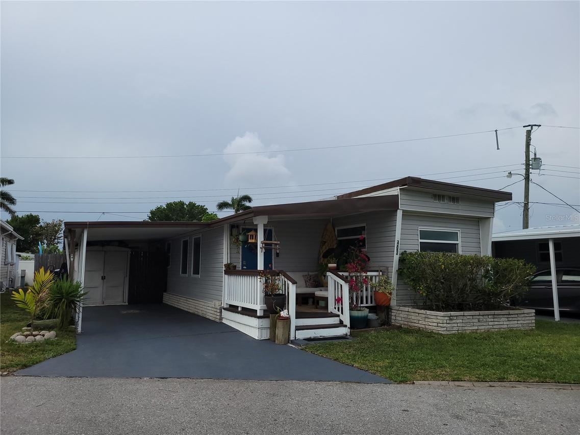 403 52nd Avenue Plz., Bradenton, FL 34207