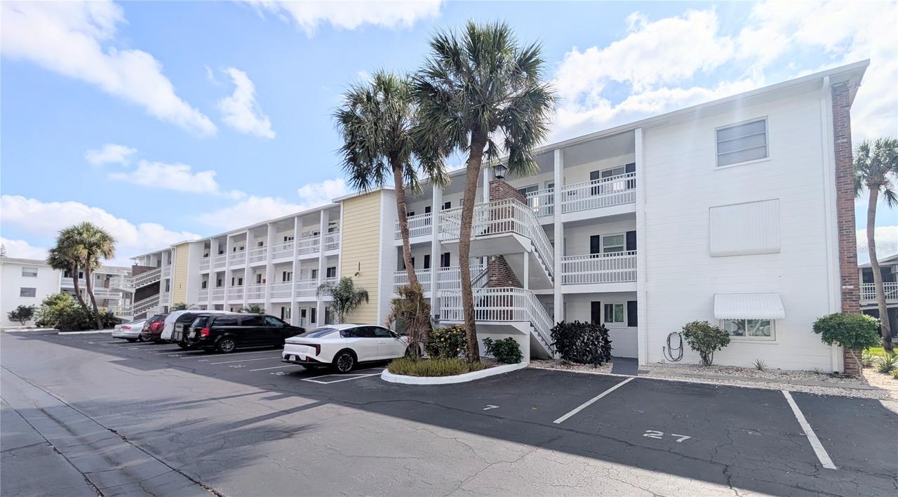 5949 Easy St. #I36, Bradenton, FL 34207