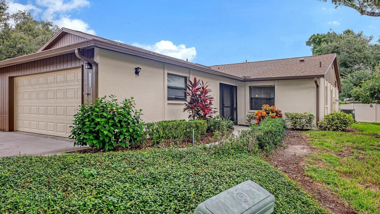 4633 Oak Hill Dr. #13, Sarasota, FL 34232