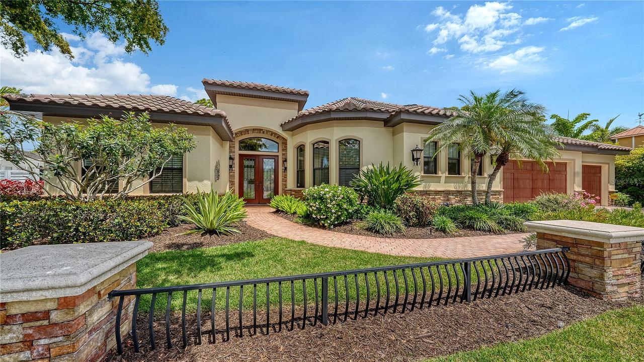 1885 Clematis St., Sarasota, FL 34239