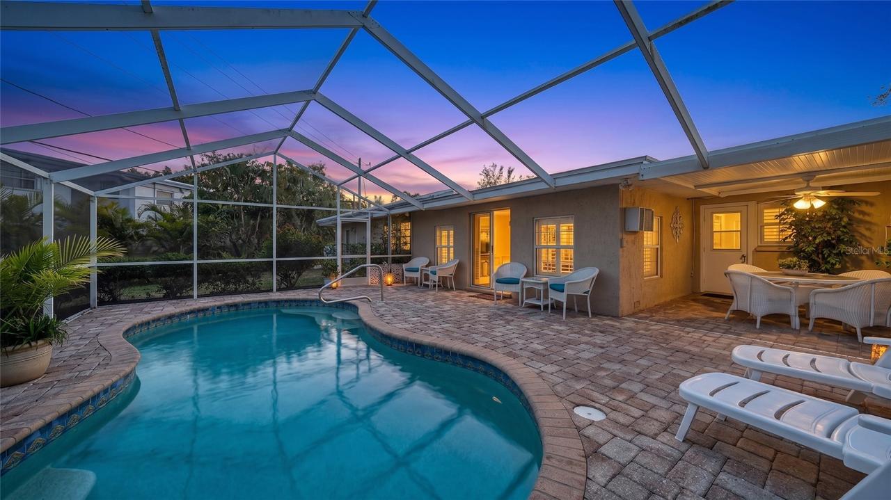 3537 S School Ave., Sarasota, FL 34239