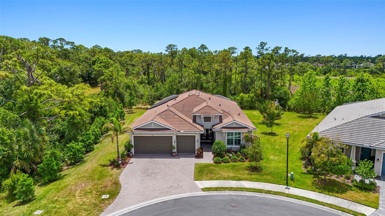 617 Mistiflower Cir., Nokomis, FL 34275