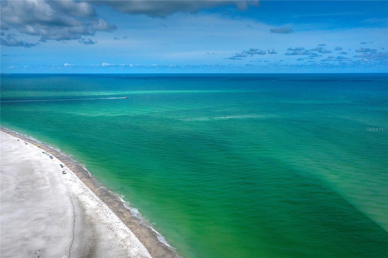 2850 Gulf Of Mexico Dr. #5, Longboat Key, FL 34228