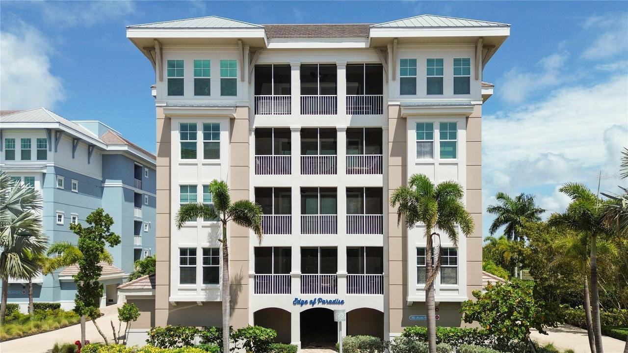 395 Aruba Cir. #102, Bradenton, FL 34209
