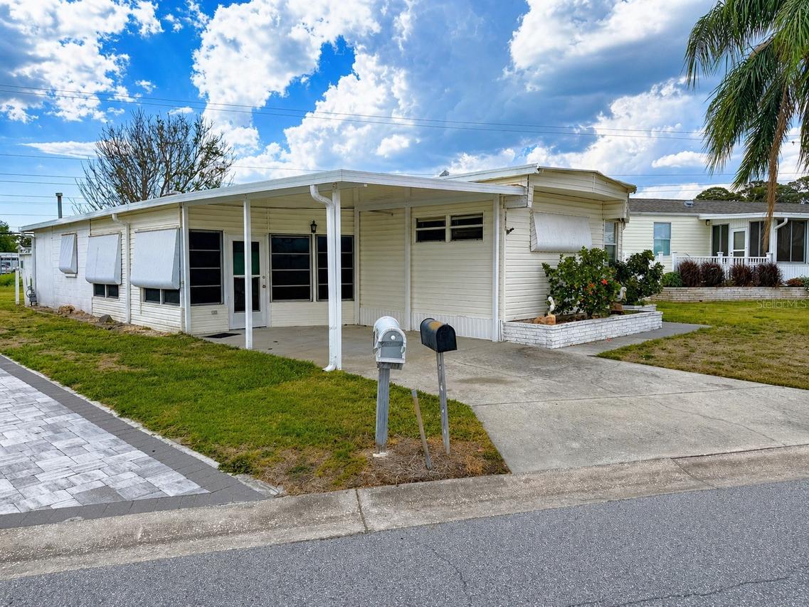 1647 Midlothian St., Sarasota, FL 34234