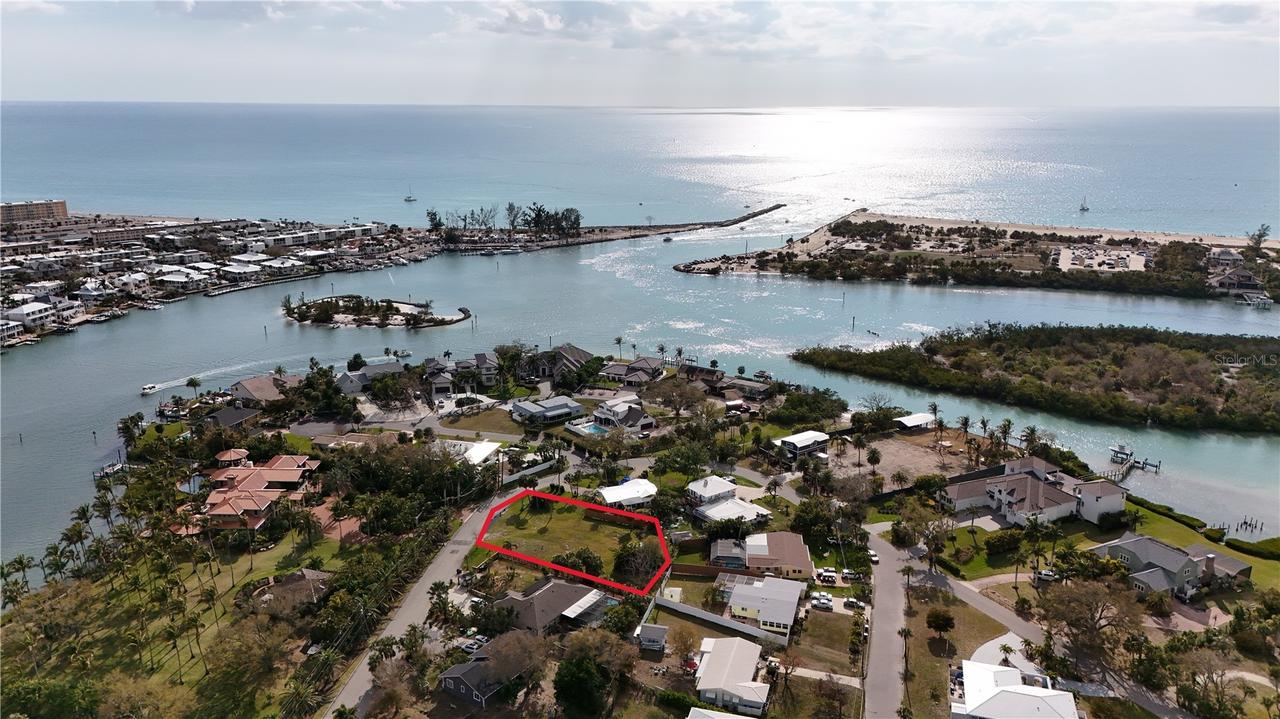 514 Bayview Pkwy., Nokomis, FL 34275