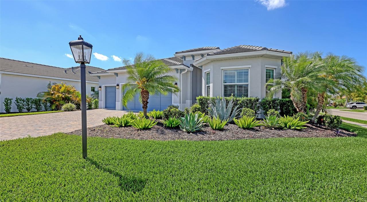 7724 Sandhill Lake Dr., Sarasota, FL 34241