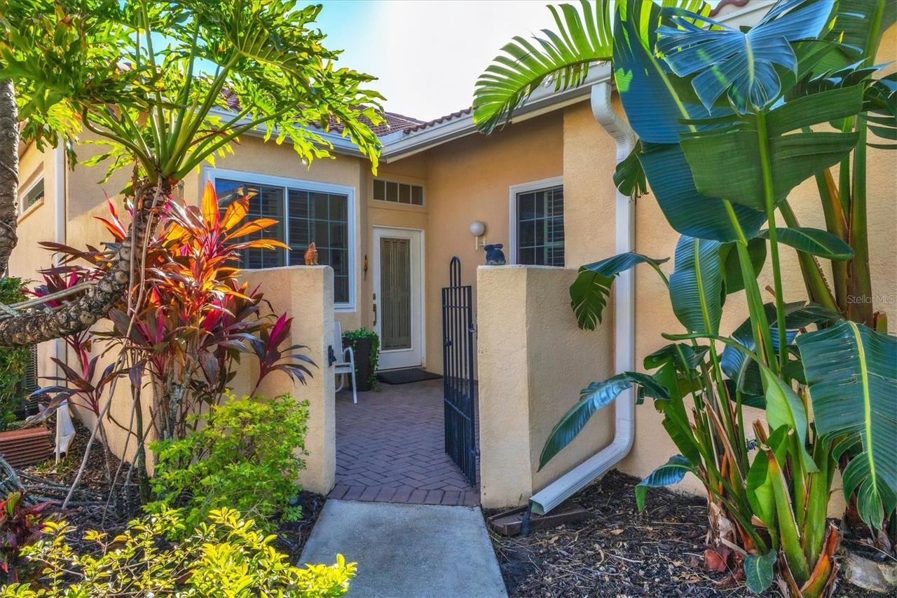 7607 Preserves Ct., Sarasota, FL 34243