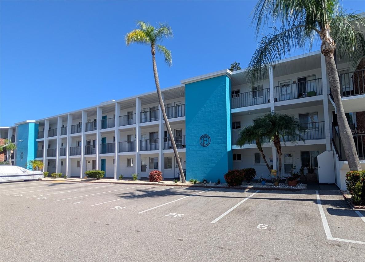 2319 Canal Dr. #F26, Bradenton, FL 34207