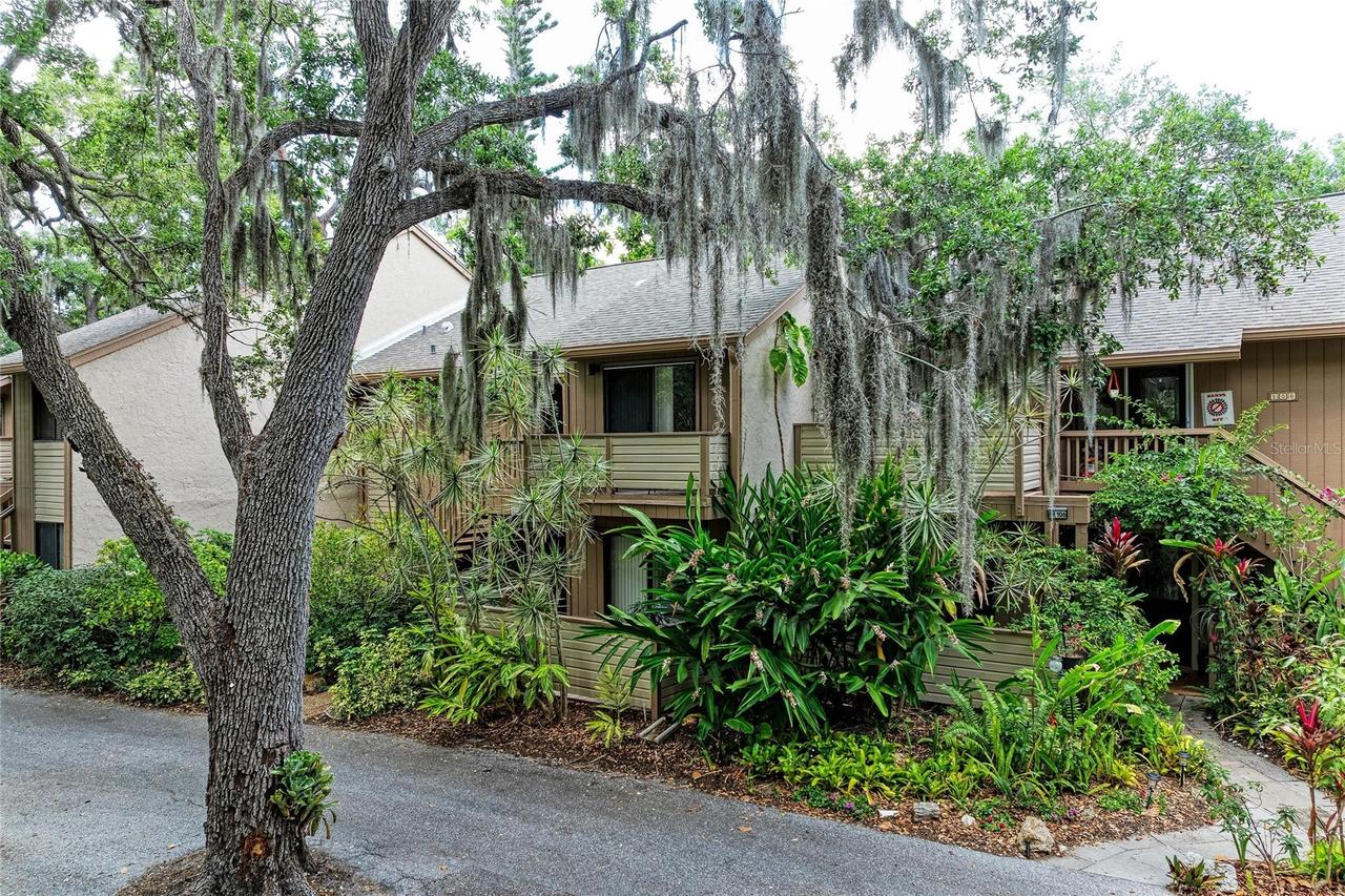 1709 Clower Creek Dr. #205, Sarasota, FL 34231