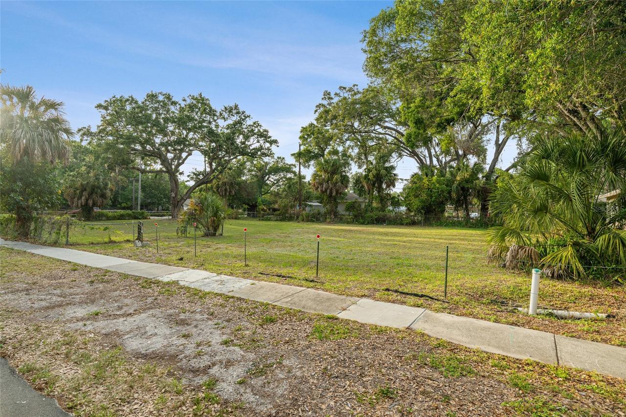 1207 34th St., Sarasota, FL 34234
