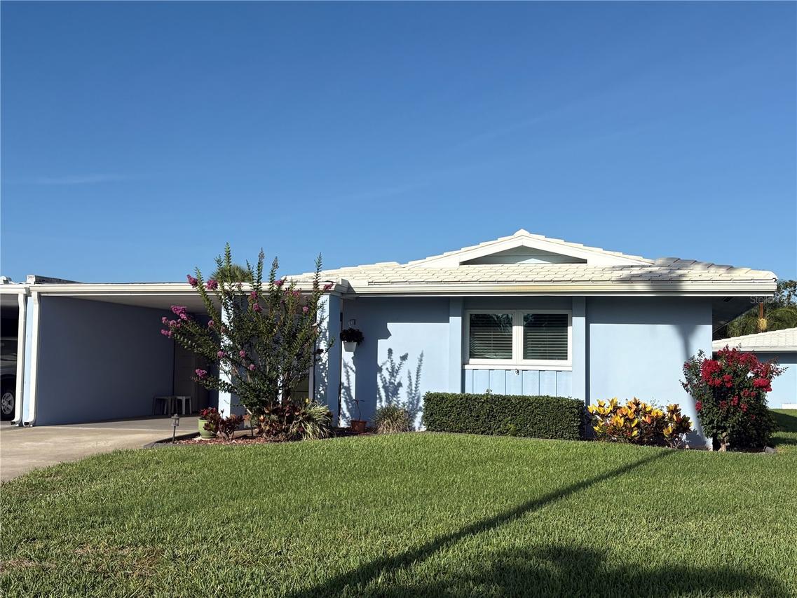 3636 Village Green Dr #304, Sarasota, FL 34239