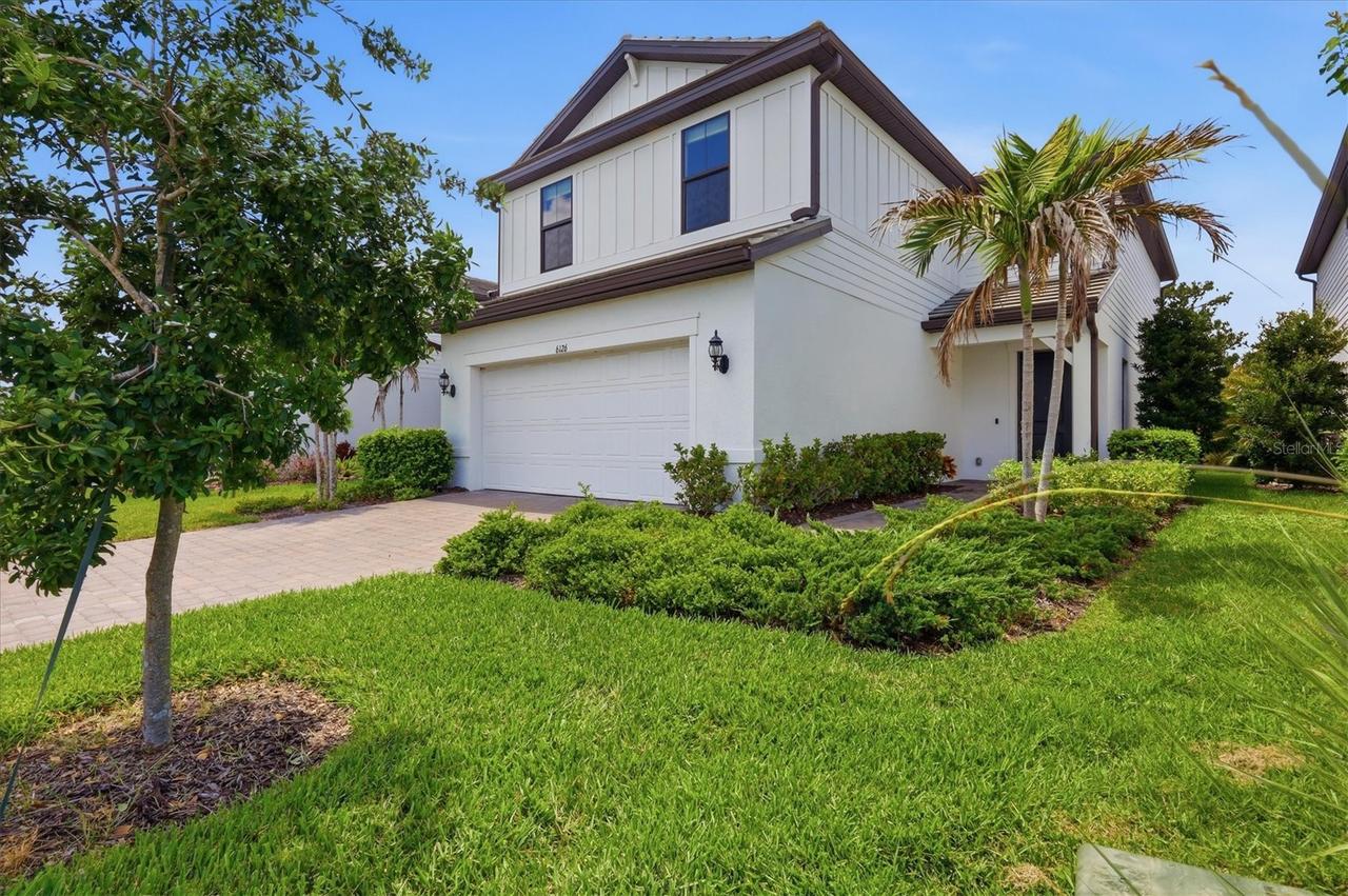 6126 Bluestar Ct., Lakewood Ranch, FL 34211