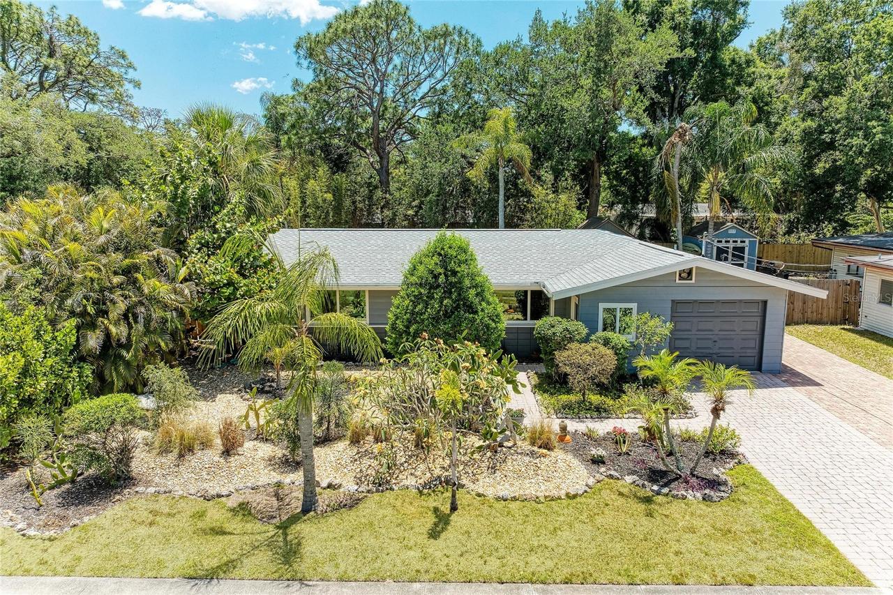 2616 Wood St., Sarasota, FL 34237