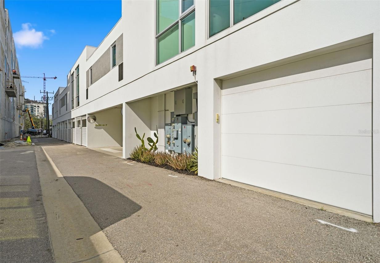 1350 5th St. #402, Sarasota, FL 34236
