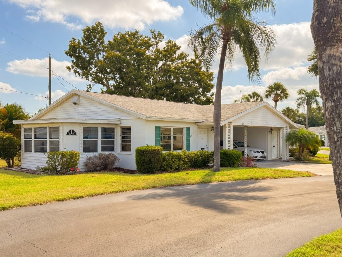 2225 Orange Blossom Ln., Bradenton, FL 34207