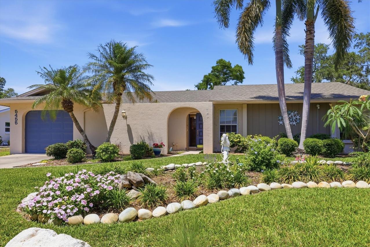 5455 Foxwood Dr., Sarasota, FL 34232